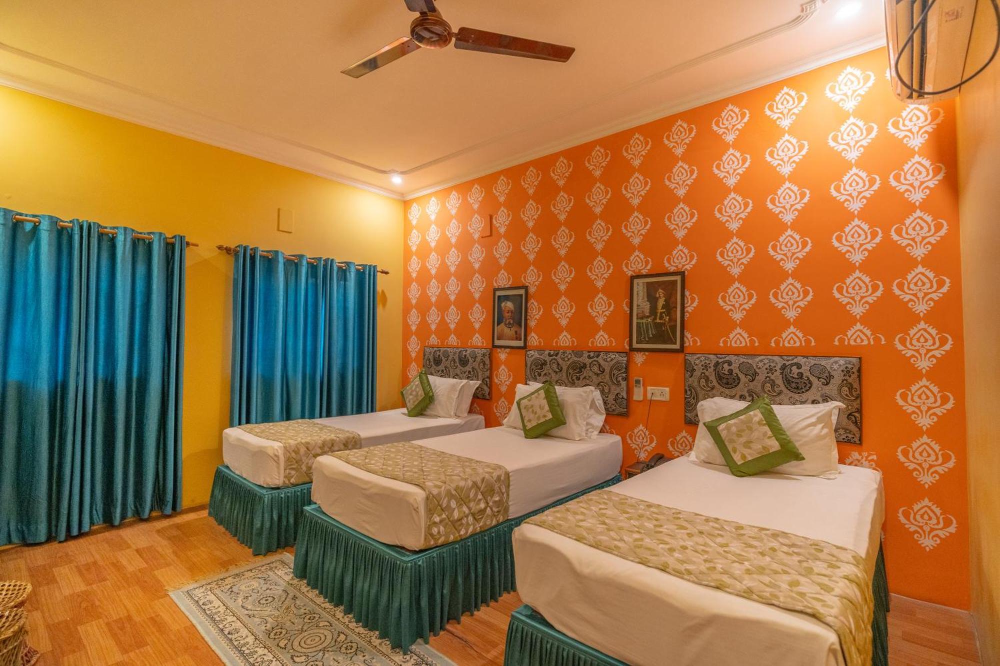Tara Guest House Varanasi Exterior photo