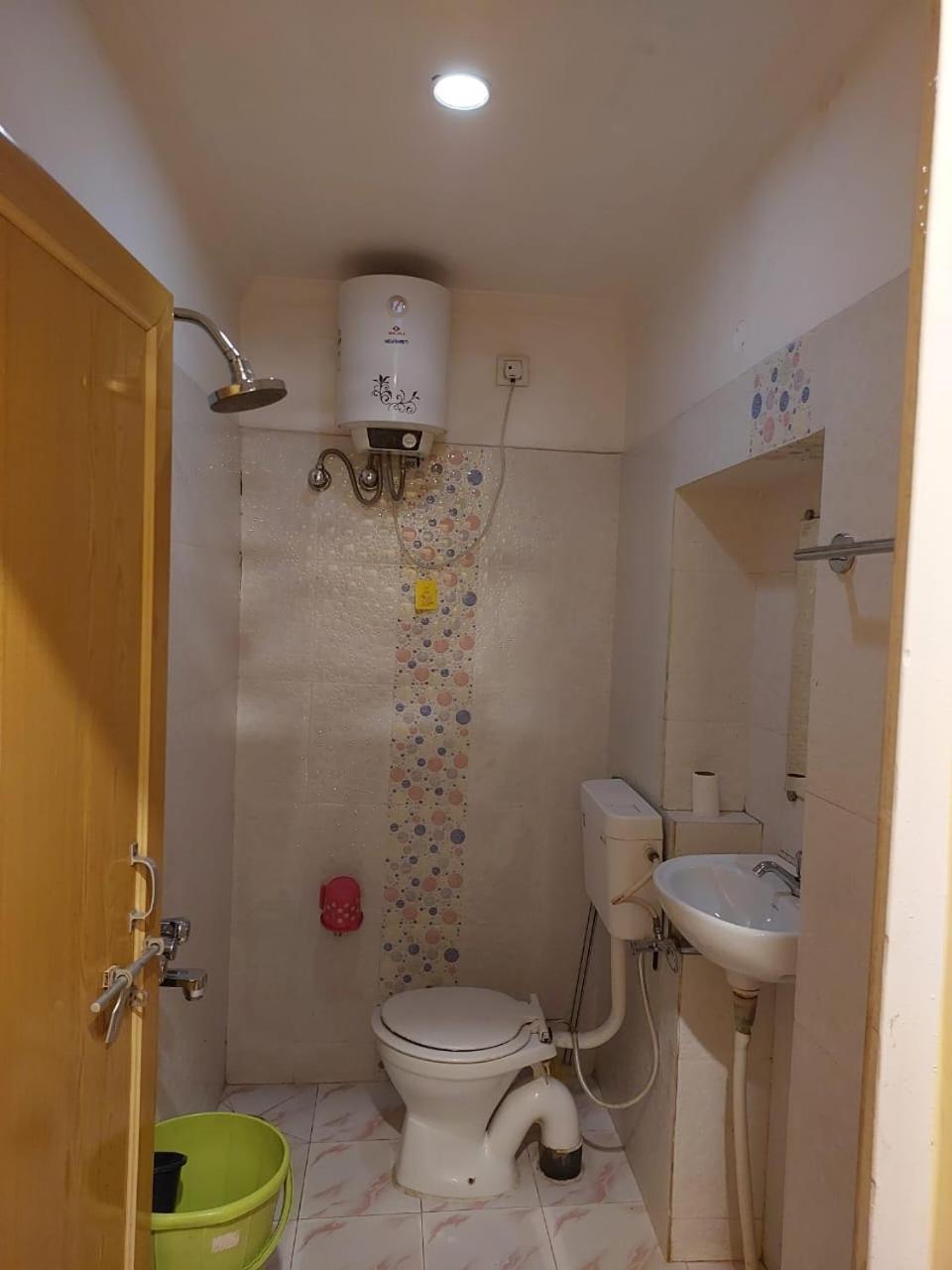 Tara Guest House Varanasi Exterior photo