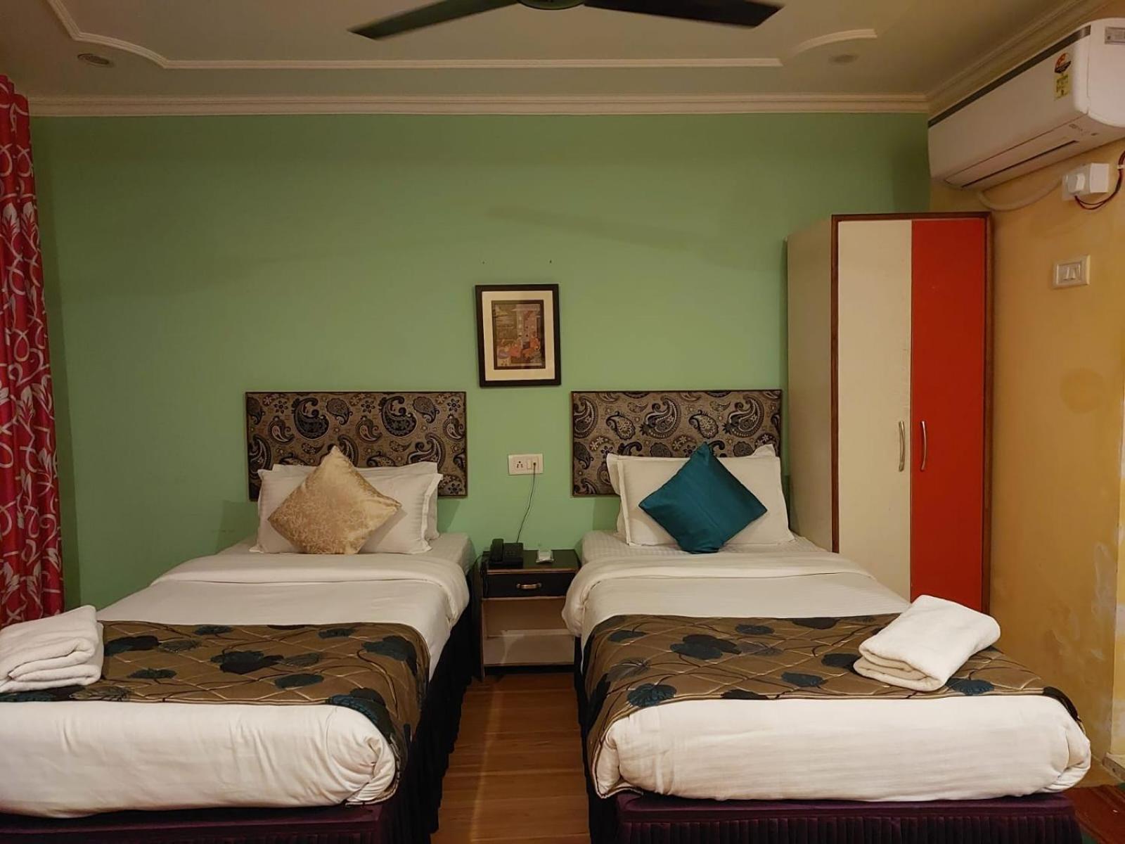 Tara Guest House Varanasi Exterior photo