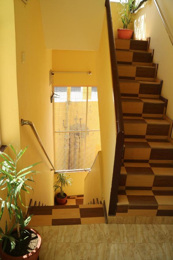 Tara Guest House Varanasi Exterior photo